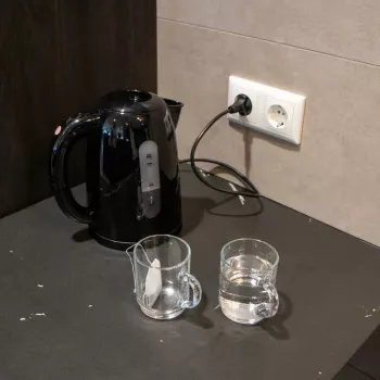 Melissa bollitore elettrico 1,7L 2025W nero 16130301
