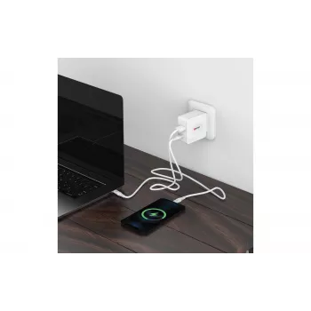SKROSS Multipower Combo+ US 48W caricabatterie da parete USB con USB-C PD e 3 porte USB-A SKKT000348WPDUSCCN