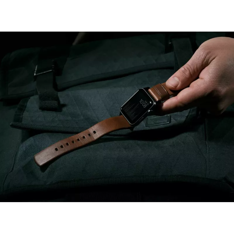 NOMAD Modern Band – cinturino in pelle Horween per Apple Watch 46mm/49mm (Rustic Brown, hardware nero)
