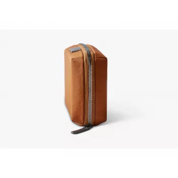 Bellroy Tech Kit Compact – organizzatore accessori tecnici bronzo