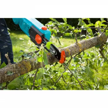 Gardena TCS 720/20 potatore telescopico ad asta 720 W 20 cm turchese