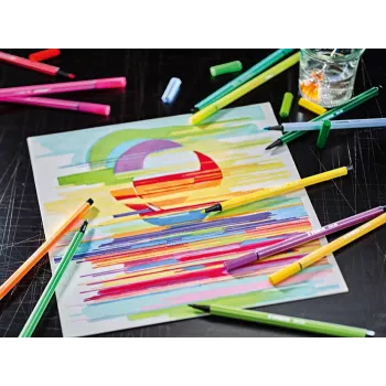 Set di 66 pennarelli STABILO Pen 68 ARTY in valigetta in metallo, colori assortiti, 1,0 mm 6866-031