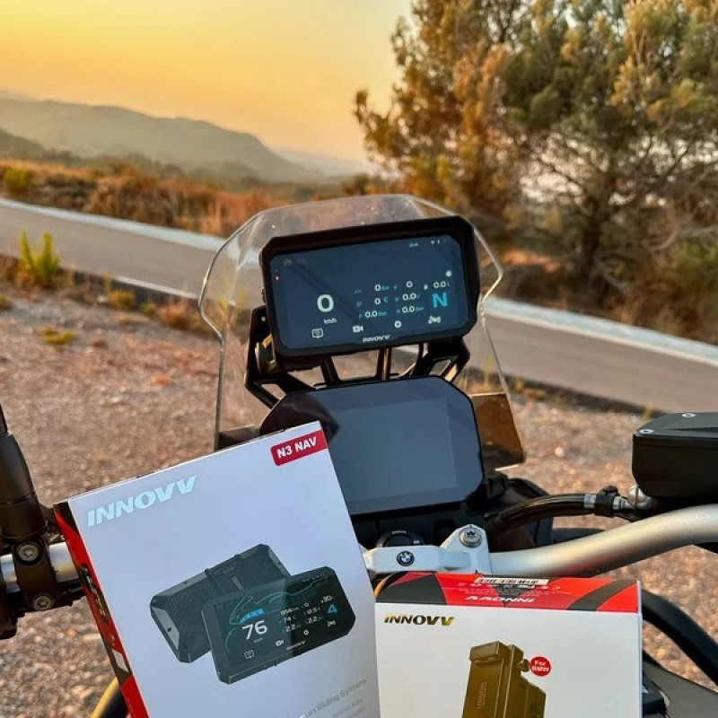 INNOVV N3 display smart universale per moto con sgancio rapido, CarPlay, telecamere e TPMS