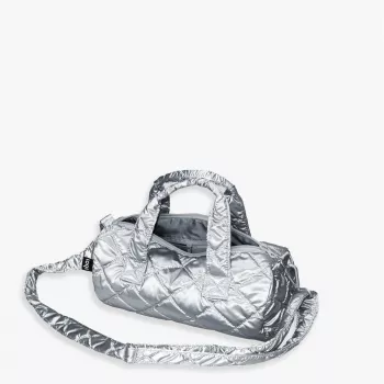 Borsa weekender LOQI Metallic – argento Puffy (medium)