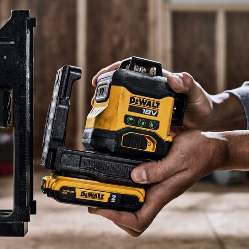 DeWalt DCLE34031D1-QW laser a linee incrociate 3x360°, verde, 40 m, 18 V, batteria 2 Ah, valigetta TSTAK