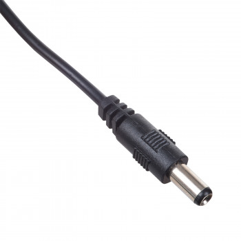 Cavo di alimentazione Akyga AK-DC-04 da connettore maschio USB-A a connettore maschio DC 5,5 x 2,5 mm, 0,8 m, nero