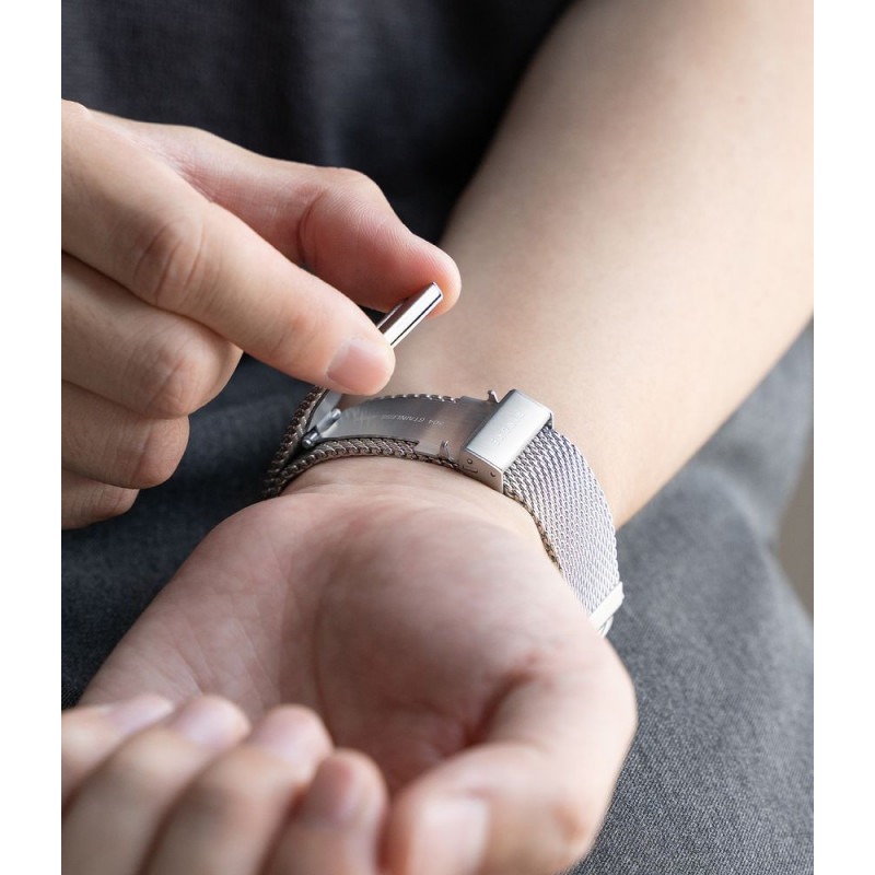 Cinturino Ringke Metal One Mesh RGK12091 per Apple Watch, 44/45/46/49 mm, argento