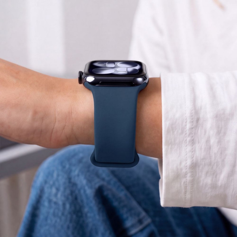 Cinturino in silicone Tech-Protect per Apple Watch 8 / 9 / 10 / 11 / 12 / SE / Ultra 44/45/46/49 mm, blu navy