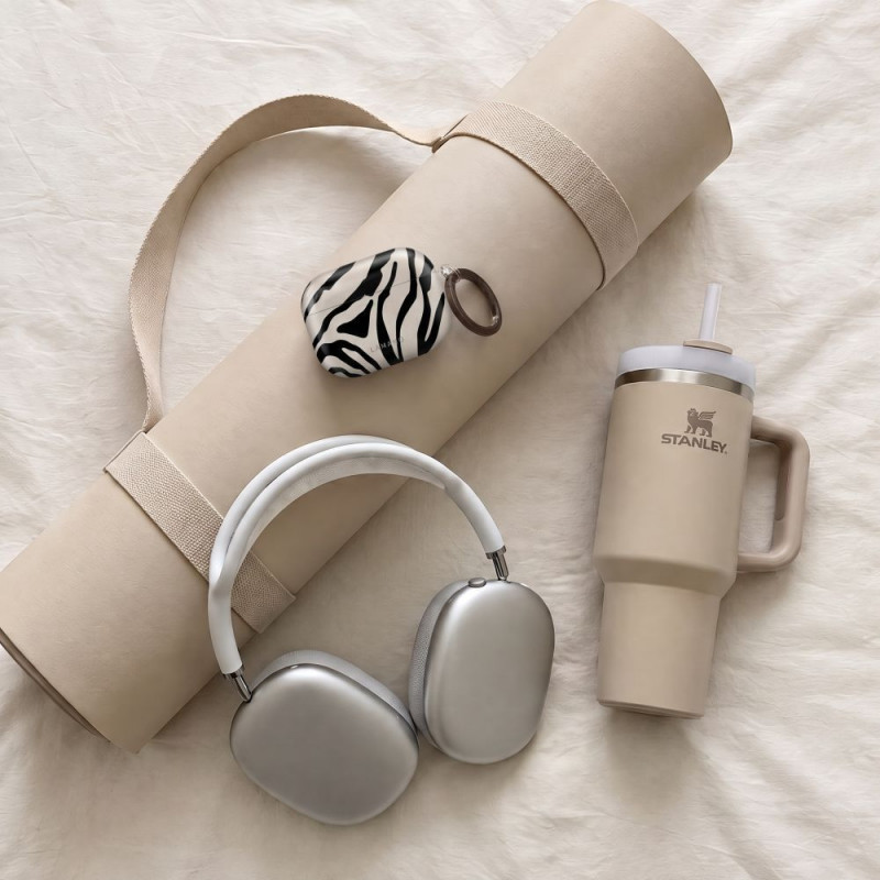 Custodia Tech-Protect Lamano per Apple AirPods Pro 3 con moschettone, Nature Muse (nera e beige)