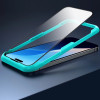 Vetro temperato ESR per Apple iPhone 16, trasparente (2 pz)