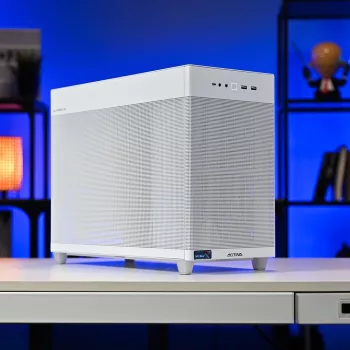Actina PC AMD Ryzen 7 8700F 32 GB DDR5-SDRAM 1 TB SSD NVIDIA GeForce RTX 5060 Ti Mini Tower bianco