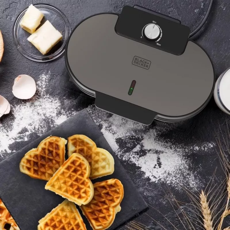 BLACK+DECKER BXFC3200E Macchina per waffle belga 1400 W – antiaderente, termostato regolabile, acciaio inox