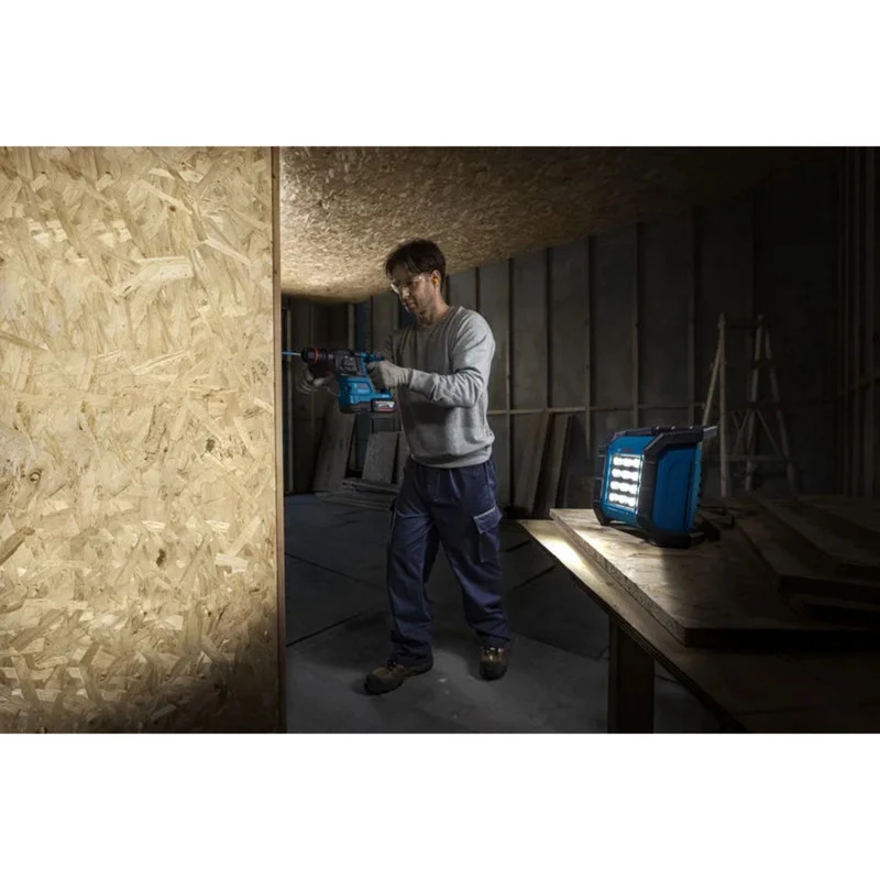 Bosch Professional GLI 18V-1500 Lampada da lavoro a batteria (blu/nero, senza batteria)