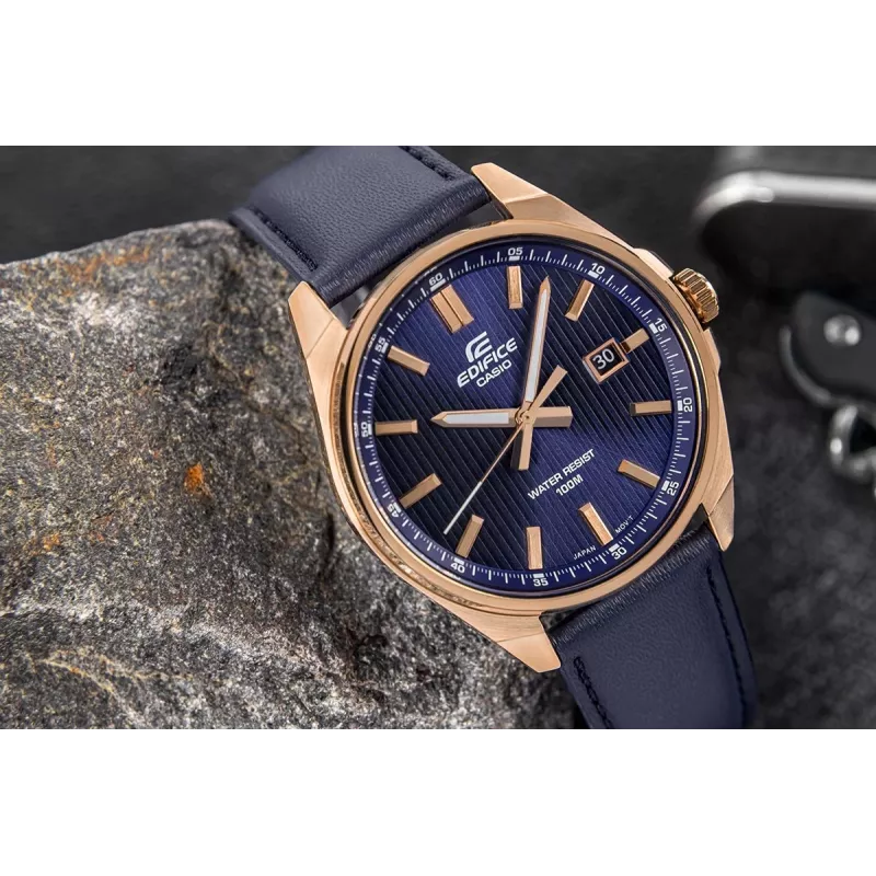 Casio Edifice EFV-150CL-2AVUEF orologio da uomo con quadrante blu e cinturino in pelle marrone