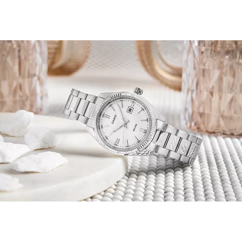 CASIO LTP1302PD7A1V Orologio unisex analogico al quarzo, acciaio inossidabile argento, 34,5 x 30,2 x 8,7 mm