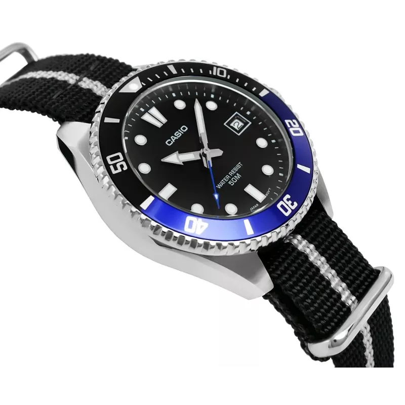 Casio MDV-10C-1A2VEF Orologio da sub da uomo nero acciaio inox resina