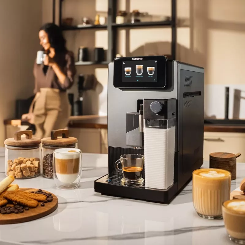 Cecotec Macchina per caffè Cremmaet Latte Jar 19 bar automatica con montalatte integrato nero/argento 1500 W