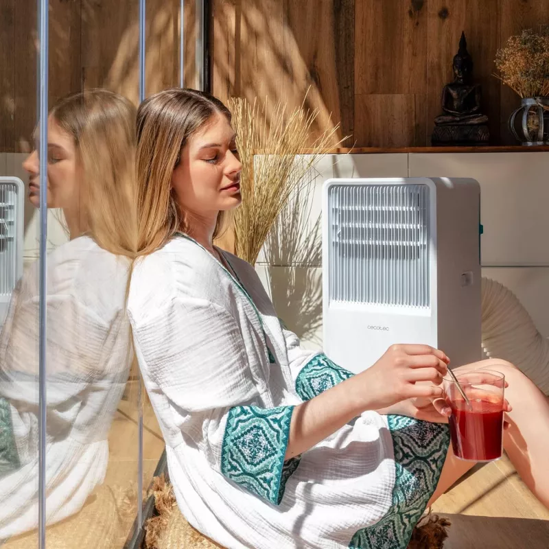 Cecotec Climatizzatore mobile ForceClima 7550 Style Connected, 7000 BTU/h, bianco, Wi-Fi, telecomando