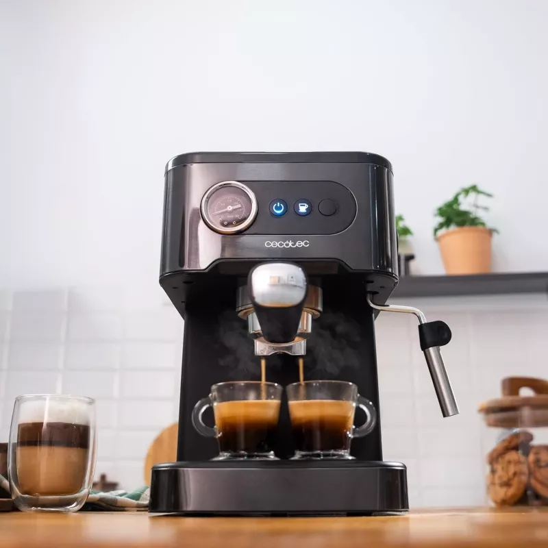 Cecotec Power Espresso 20 Pro Latte Macchina per caffè, 20 bar di pressione, montalatte integrato, semiautomatica, nera, 1350 W