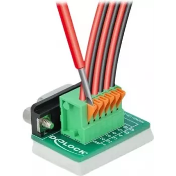 Delock adattatore D-Sub 9 connettore femmina su morsettiera 6 pin con viti zigrinate e pulsante 66556