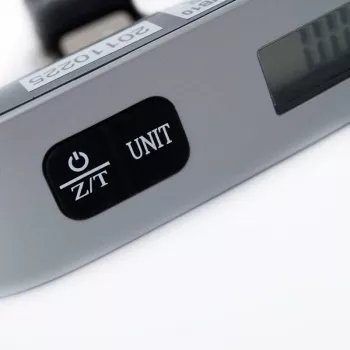 ELDOM WB10 Bilancia digitale per bagagli 50 kg con LCD retroilluminato, gancio in acciaio inox, funzioni tara e hold