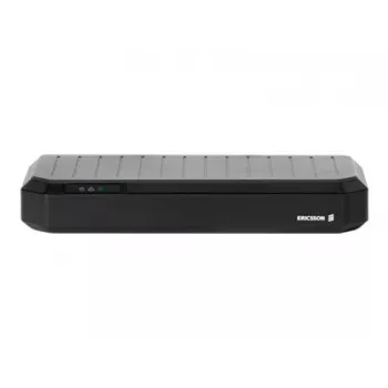 Router wireless Ericsson Cradlepoint E400-5GE-AM, WWAN 2,5GbE, Wi-Fi 7 multi-banda, 5G/4G, piani NetCloud Enterprise Branch Essentials e Advanced 5 anni, per P/N: 170921-000, 170923-000, 170924-000, 170925-000 (BLA5-E400-5GE-GL-M)