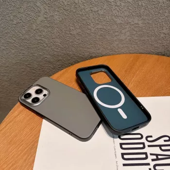 Evelatus Custodia PC NeoCase con MagSafe per Apple iPhone 16 Pro Max marrone