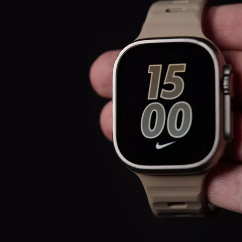 Evelatus Sport Cinturino in silicone Loop per Apple Watch 42/44/45/49 mm nero
