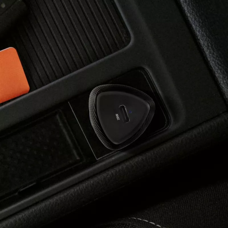 Forcell F-Energy Carbon Caricabatterie da auto USB-C QC3.0 PD 20W con cavo USB-C a Lightning CC50-1C nero