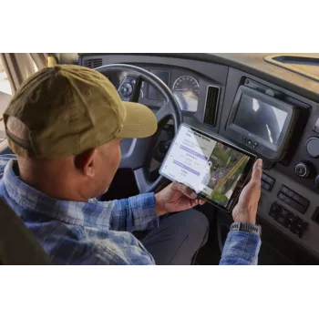 Garmin Dezl LGV820 8