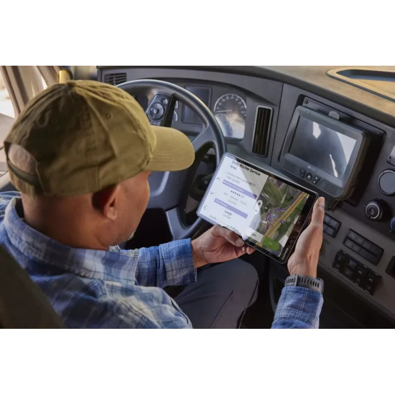 Garmin Dezl LGV820 8