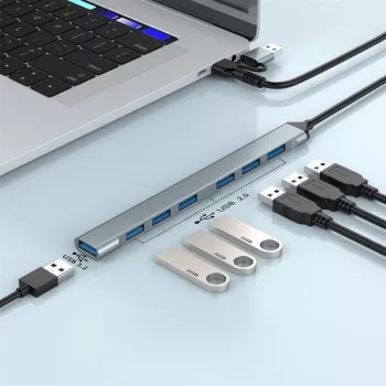 Gembird hub USB 3.2 Gen 2 a 7 porte - 6x USB-A 2.0 + 1x USB-A 3.2, argento