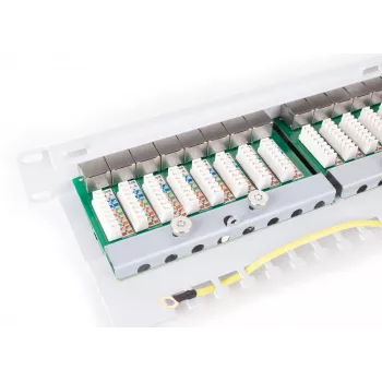 GETFORT PGF-6FTP24-B6-G patch panel FTP CAT.6 24 porte grigio 1U montaggio rack