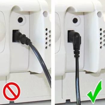 GoodConnections cavo di alimentazione Euro, spina Euro su IEC C7 (trifoglio), entrambi i connettori angolari a 90°, bianco, 1,5 m (1550-ZW015W)