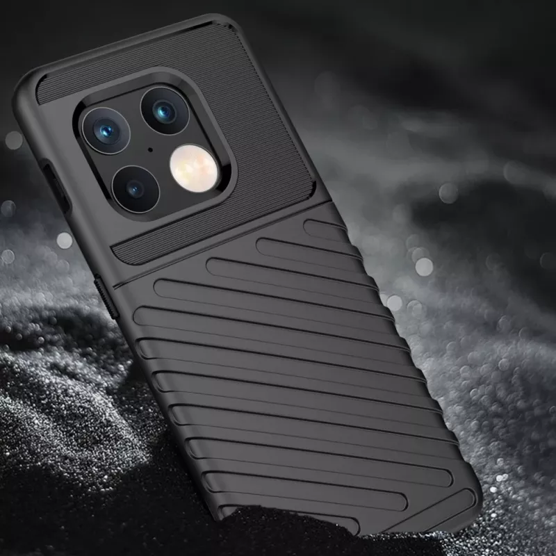 Hurtel Thunder Case Cover flessibile corazzata per OnePlus 10 Pro nero