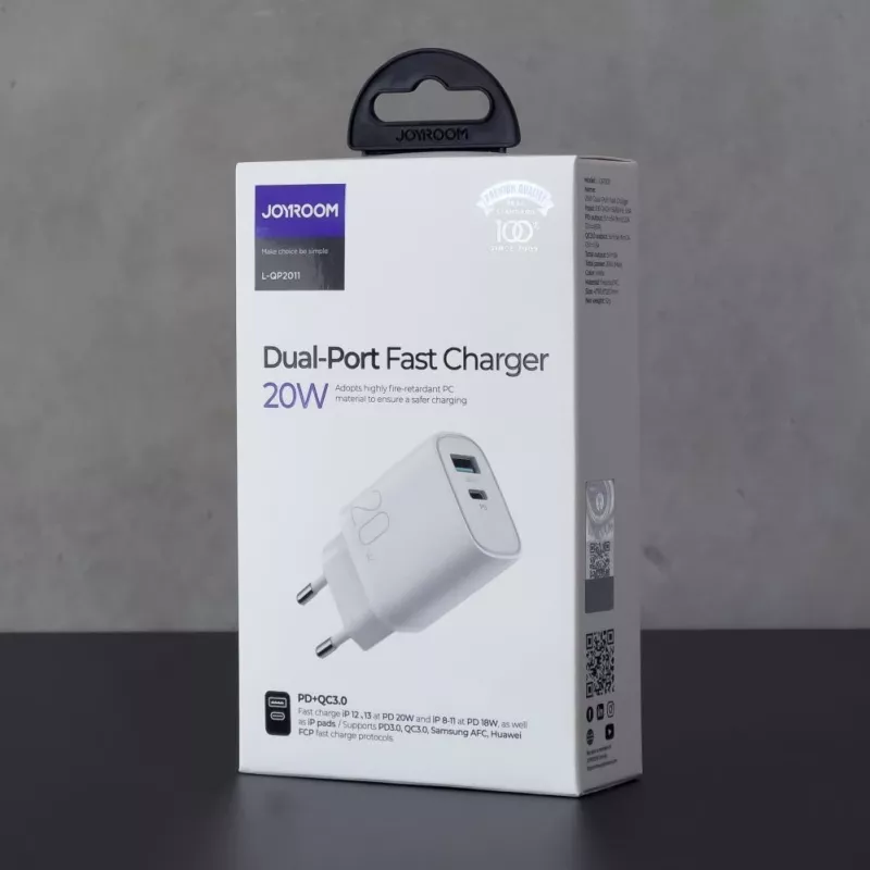 Caricabatterie rapido JOYROOM USB-A QC3.0 / USB-C PD 20W bianco (L-QP2011)