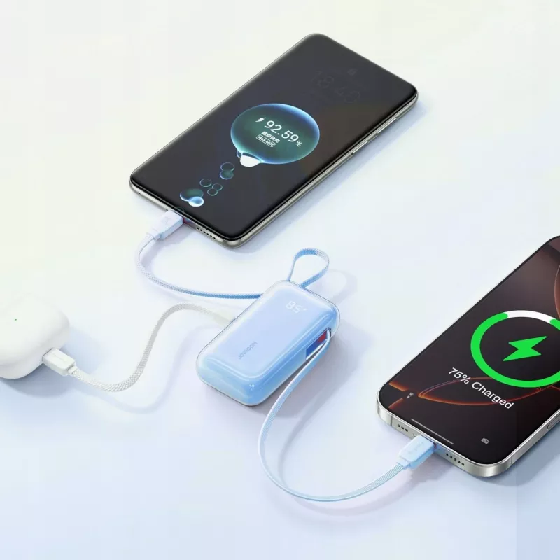 Joyroom JR-PR2L 10000mAh 35W Powerbank con display digitale, cavi USB-C e Lightning estraibili integrati (0,7m), blu
