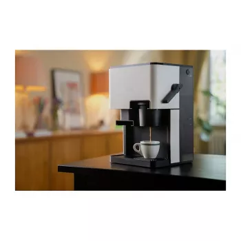 NIVONA Cube 4102 macchina da caffè automatica in crema – espresso, cappuccino & latte macchiato con monta latte OneTouch, pompa 15 bar e display TFT