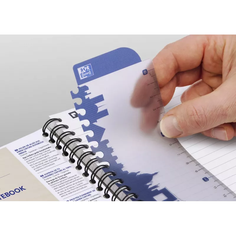 Oxford Essentials quaderno - a quadretti - nero - A4+ - 70 fogli - 90 g/m²