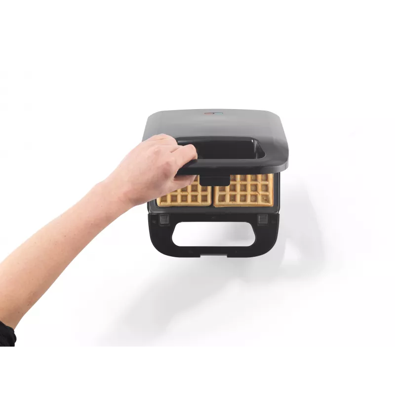 Progress EK6666PVDE 3 in 1 Snack Maker – macchina per waffle, sandwich e ciambelle, 900W, nero