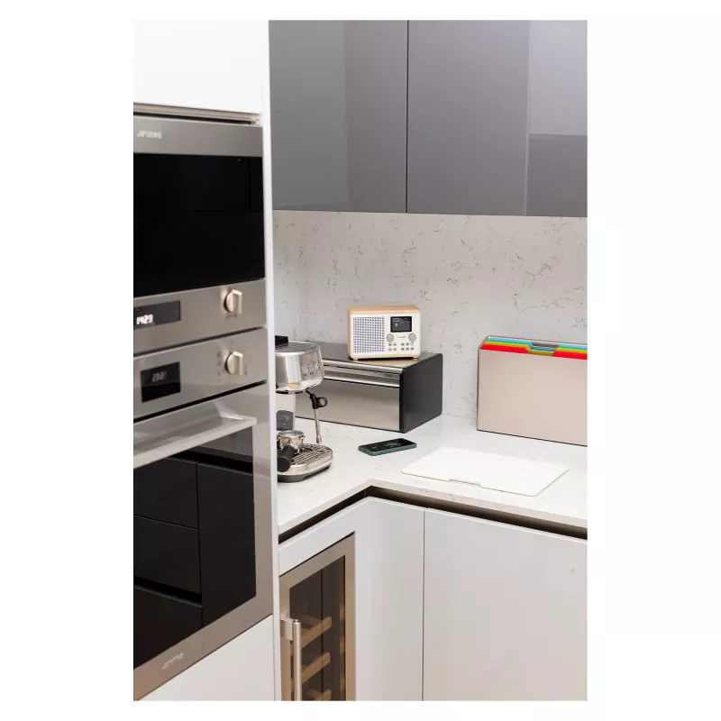 Pure Classic H4 radio digitale DAB+/FM, display a colori da 2,4 pollici, sveglia, timer di spegnimento e timer da cucina, Cotton White/rovere