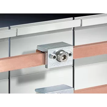 Rittal SV connettore singolo per barre conduttrici 9350.075 (confezione da 3) per barre conduttrici piatte in rame, 1600 A, 1000 V, nero