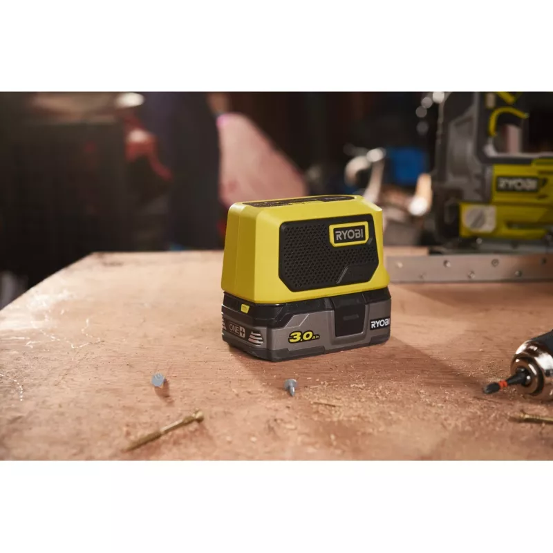 RYOBI ONE+ 18V Mini altoparlante Bluetooth (verde/nero, solo macchina)