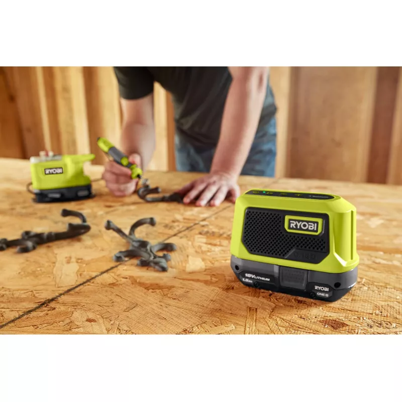 RYOBI ONE+ 18V Mini altoparlante Bluetooth (verde/nero, solo macchina)