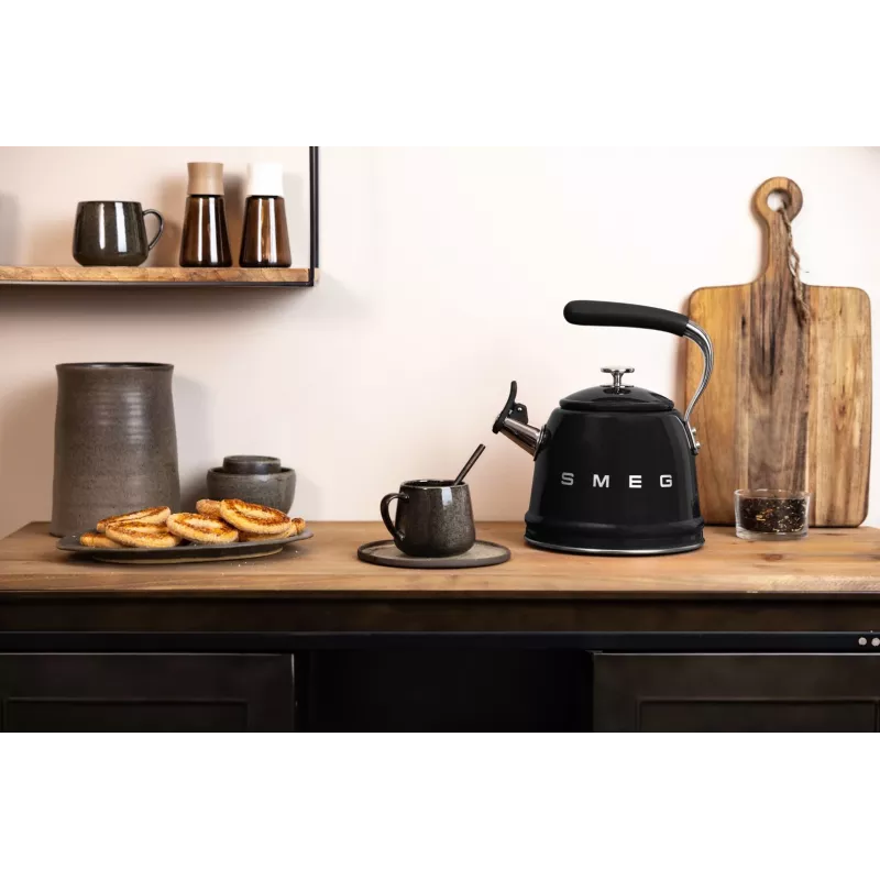 Smeg 50's Style WKF01BL bollitore da fornello, nero