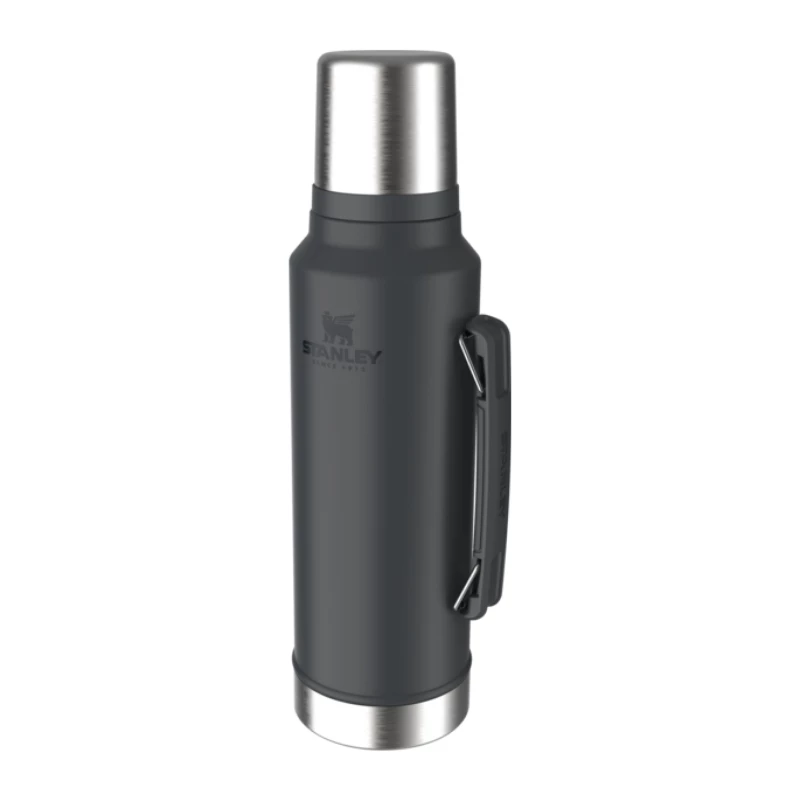 STANLEY Thermos The Legendary Classic Bottle 1,4L nero opaco