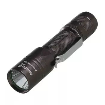 SUPERFIRE A6 Torcia - LED P50 1200 lumen, portata 280m, ricaricabile USB, zoom, IP44