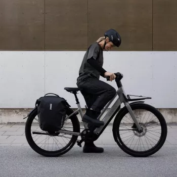 Thule 5476 Shield Pannier 22L with InLock nero
